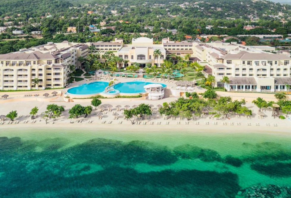 Iberostar Waves Rose Hall Beach